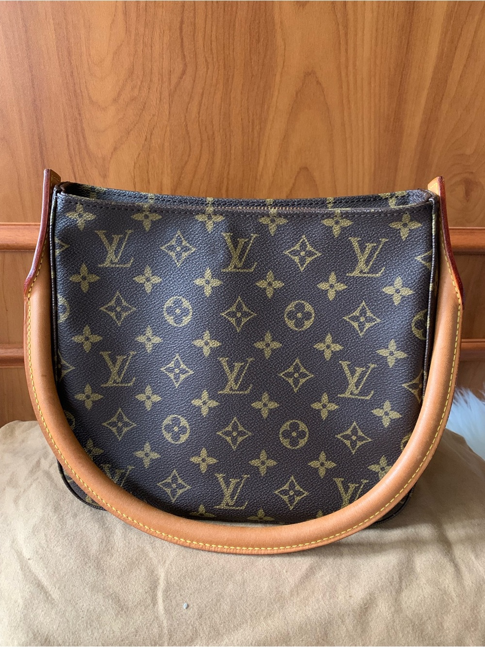 🍁Louis Vuitton LOOPING MM🍁